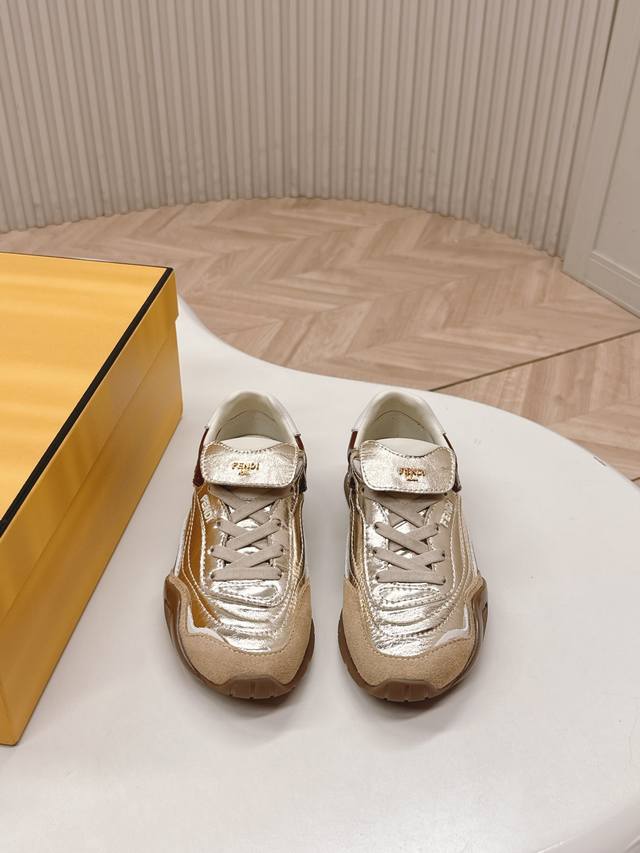 Couple style Fendi latest retro Cornetto sneakers, German training sneakers. Ma