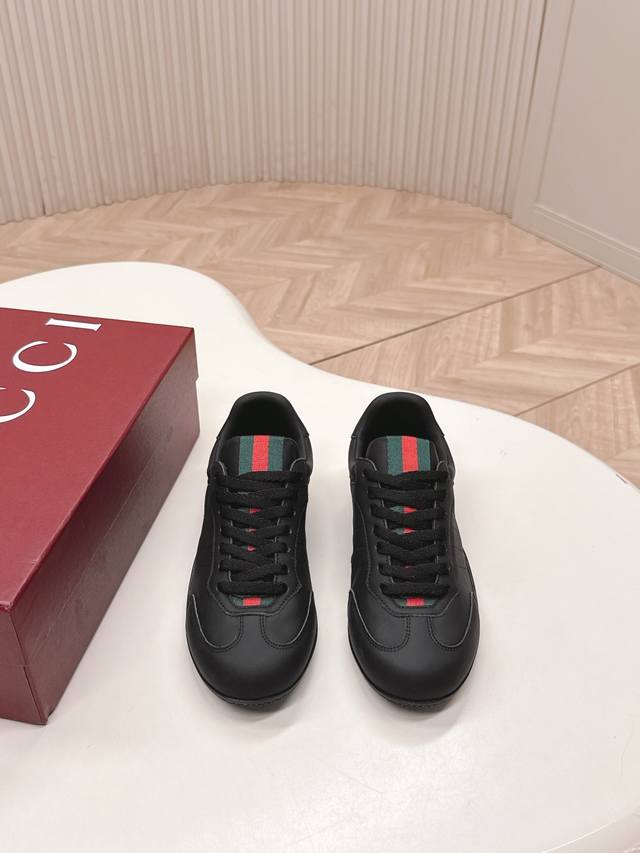 Couple style Gucci latest retro Cortez sneakers, German training sneakers, whit