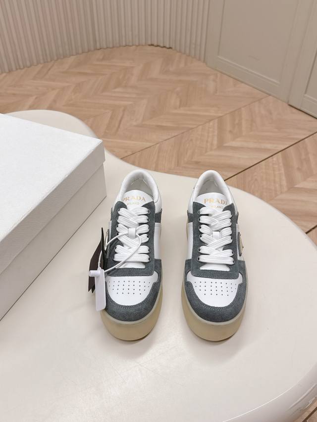 Highest quality Prada 25 new platform casual sneakers. These sneakers continue
