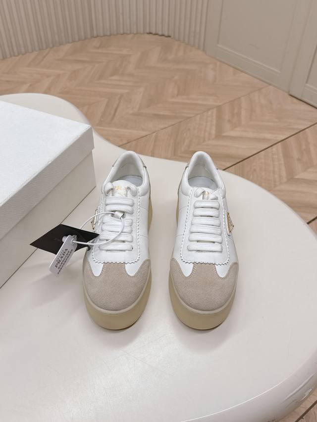 Highest quality Prada 25 new platform casual sneakers. These sneakers continue