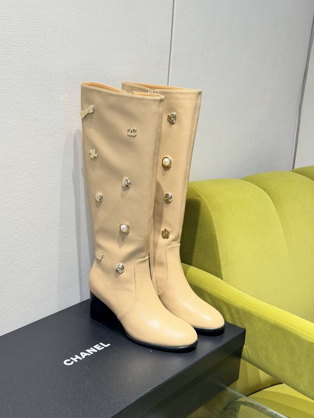 G012 Chanel * Chanel Autumn/Winter New Pants Boots with Lettering - These riding