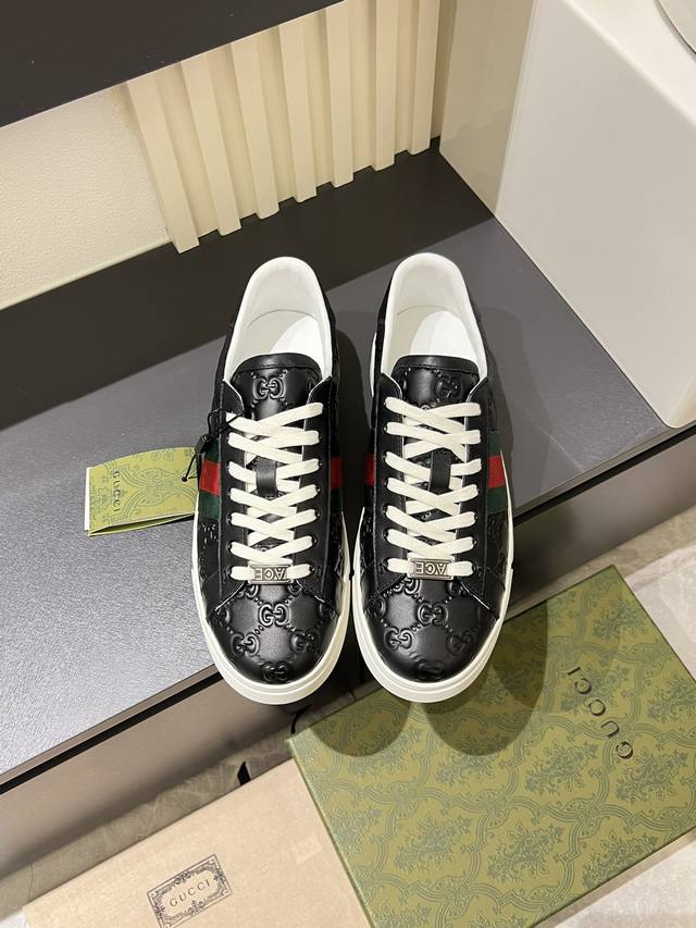 High-quality Gucci Ace series pro version white sneakers. Original purchase and
