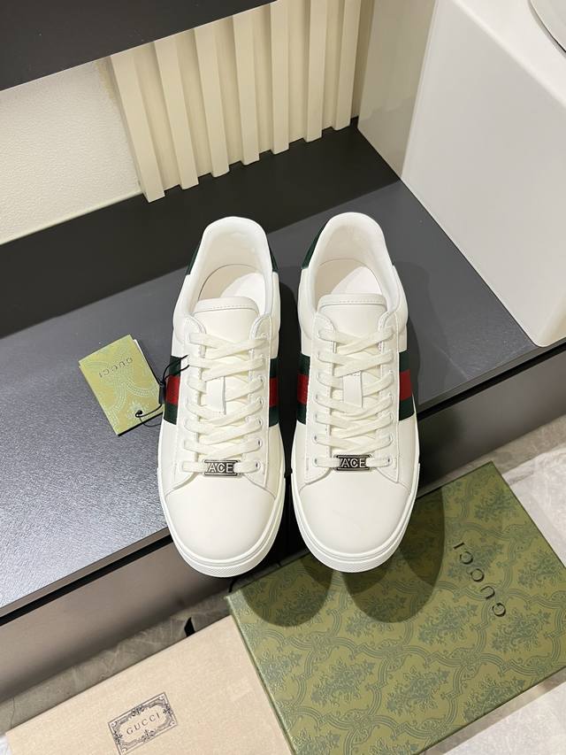 High-quality Gucci Ace series pro version white sneakers. Original purchase and