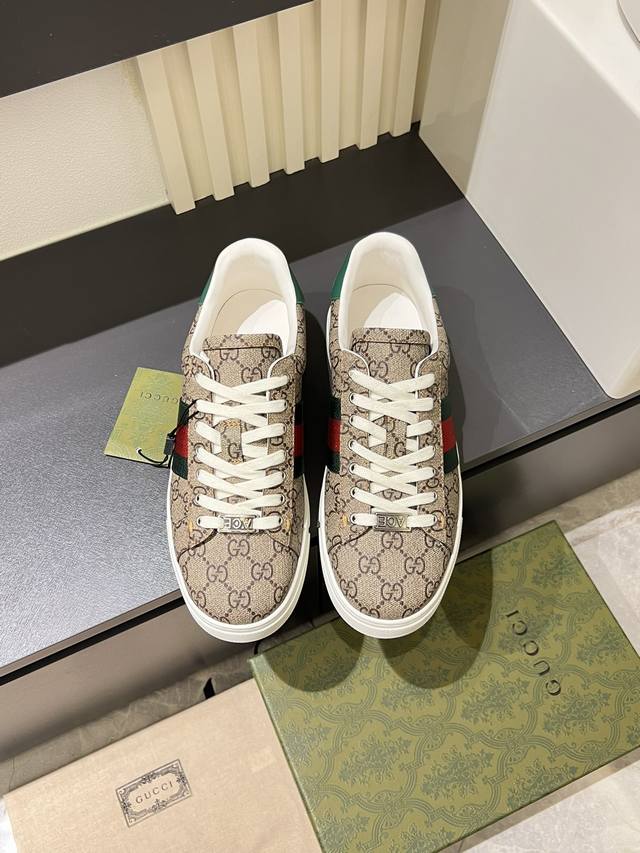 High-quality Gucci Ace series pro version white sneakers. Original purchase and