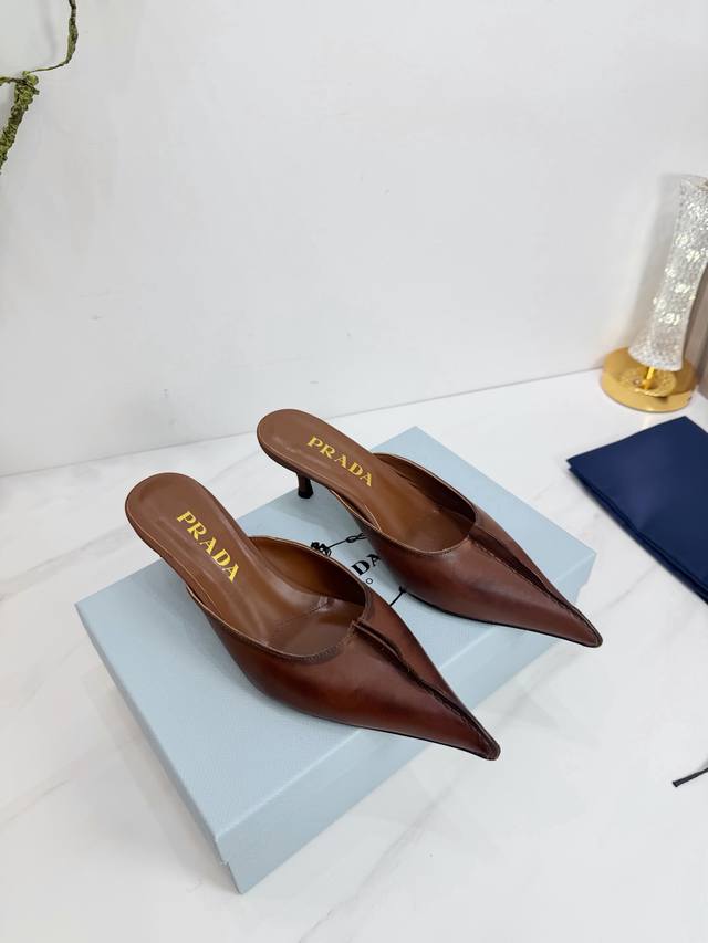 Factory Direct Release 2026 Sss: Prada's latest long and short boots, sandals,