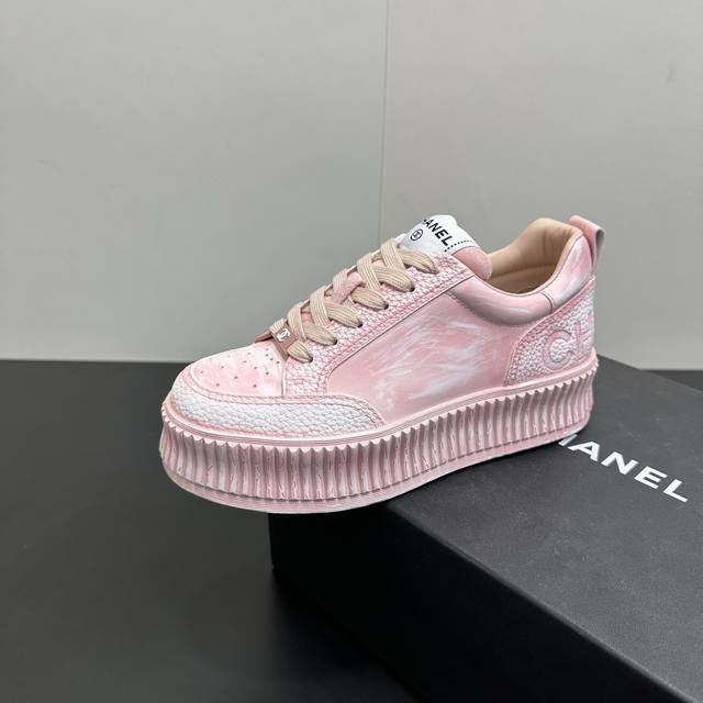 Chanel platform distressed sneakers, casual white sneakers, so adorable! The pin