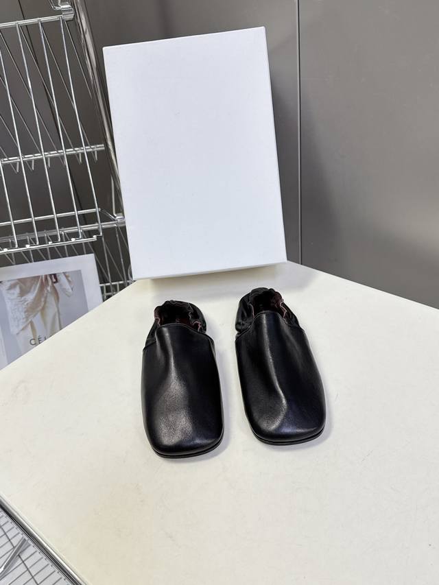 Khaite 2026 Spring/Summer New Arrival Elastic Waist Flat Mary Jane Shoes The min