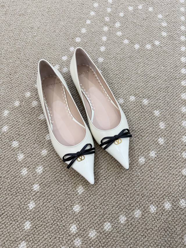 High-quality VT25 new color-blocked flat shoes with bow - imported calfskin upp