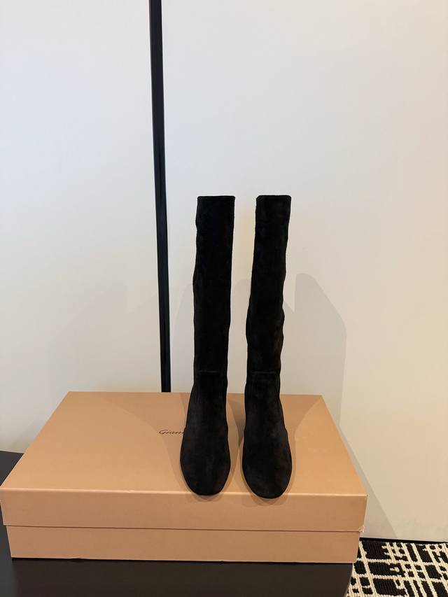 Gianvito Rossi25 Autumn/Winter Hot Chunky Heel Boots Lining: Custom Imported Sue