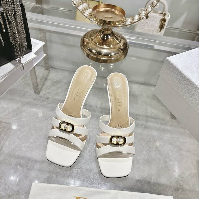 Factory direct. Dior 2026 Spring/Summer New D-Club Jelly Color Hollow-out Cross