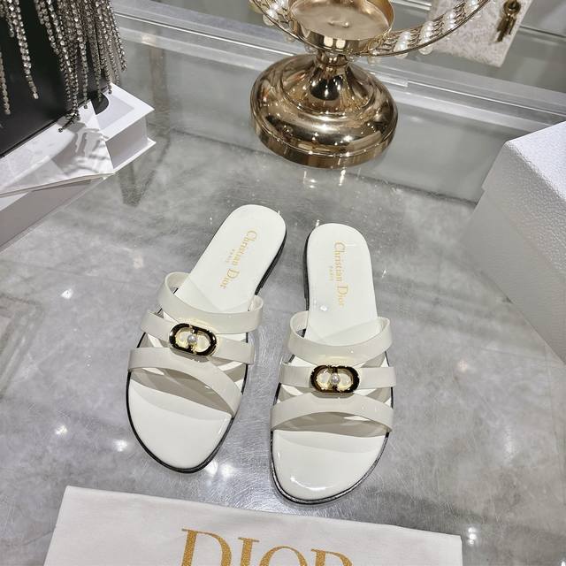 Factory direct. Dior 2026 Spring/Summer New D-Club Jelly Color Hollow-out Cross
