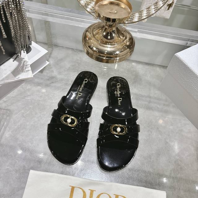 Factory direct. Dior 2026 Spring/Summer New D-Club Jelly Color Hollow-out Cross