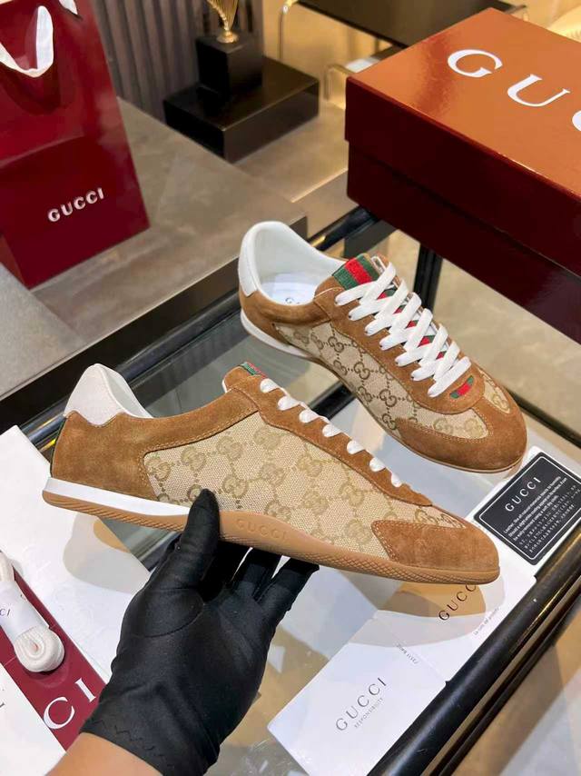 Gucci Shift 2026 Runway Collection Couple's German-Style Thin-Soled Sneakers. Th