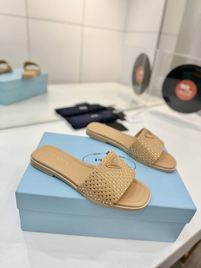 Factory price Prada woven slippers New Spring/Summer modern style lines and orig