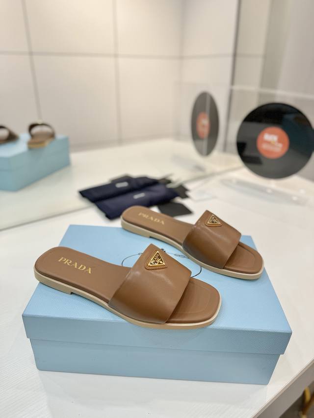 Factory price Prada woven slippers New Spring/Summer style modern lines and orig