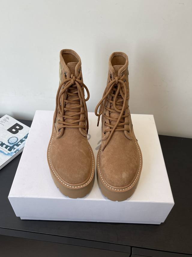 Celine Retro Platform Martin Boots (Ankle Boots) A viral sensation! Influencers