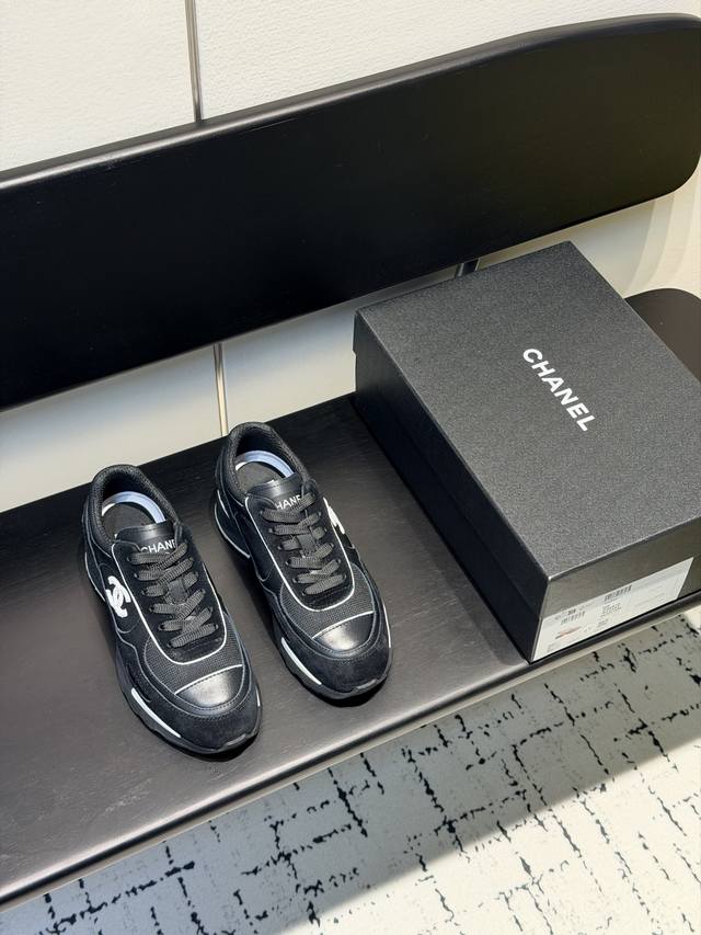 Chanel 25K 4.5Cm High-Heeled Sneakers Chanel 25K high-heeled sneakers, featuring