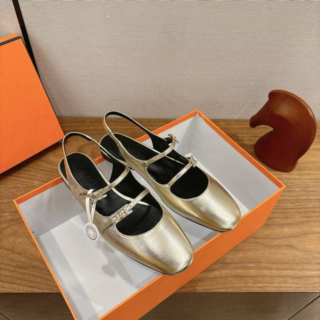 Factory direct Hermes Spring/Summer latest Mary Jane shoes. Extremely difficult