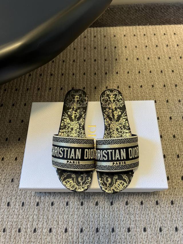 Retailer-grade Dior 26Ss Early Spring New Style Flat Slippers ( ) These classic