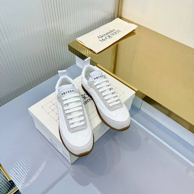 Factory p wholesale p Women's and Men's +50 McQueen Ec1 26Ss New White Sneakers