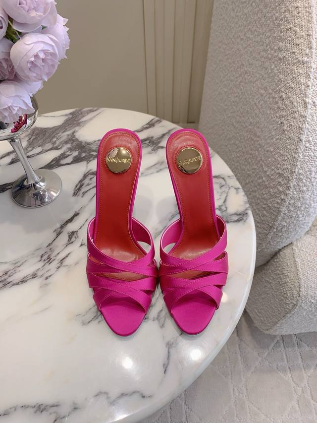 Slippers p Sandals p Saint Laurent* YSL YSL New Pointed Toe High-Heeled Sandals