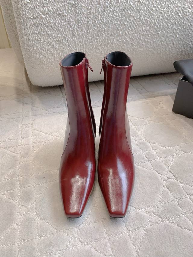 Ankle boots p Long boots p New YSL high-heeled boots, original purchase, develo