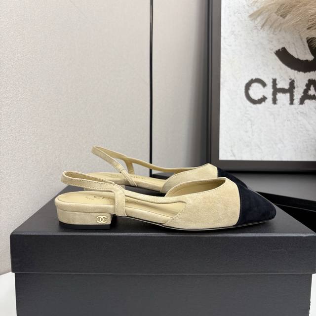 Chan*L Classic Slingback Chanel Sandals! Flats! Just like Coco Chanel said: "Fas