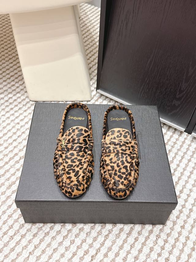 Retailer-grade Yves Saint Laurent 25Ss New YSL Small Logo Half-Slippers The icon