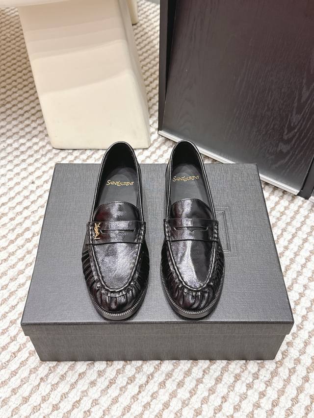 Retailer-grade Yves Saint Laurent 25Ss New YSL Small Logo Loafers The iconic sma