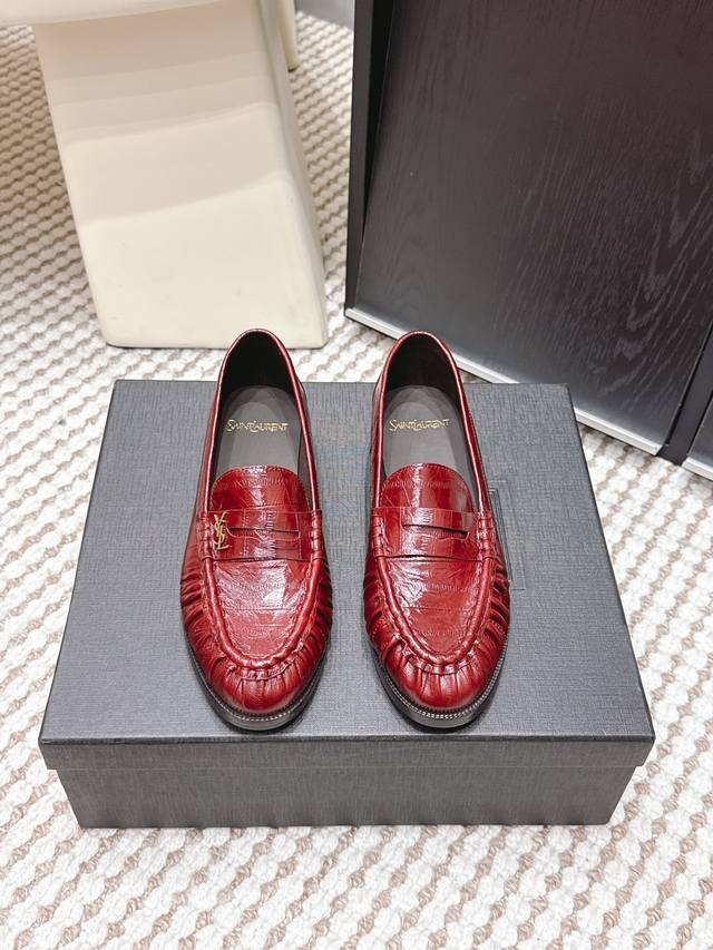 Retailer-grade Yves Saint Laurent 25Ss New YSL Small Logo Loafers The iconic sma
