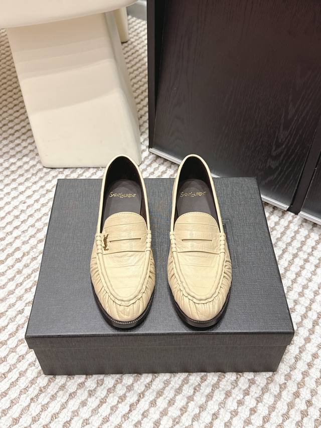 Retailer-grade Yves Saint Laurent 25Ss New YSL Small Logo Loafers The iconic sma