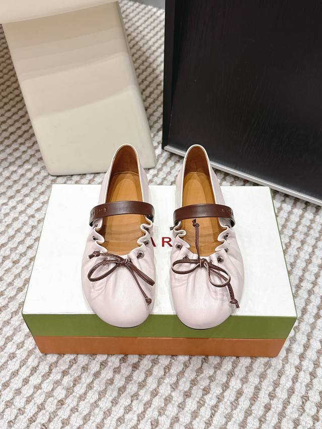 High-quality Marni 2026 Spring/Summer new bow-adorned ballet flats . Made with
