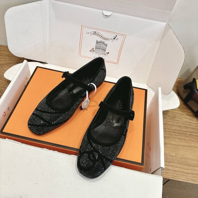 Hermes... A Eclair 2025 New Color + Hot Selling Series, Ballet Flats Superb Fit,
