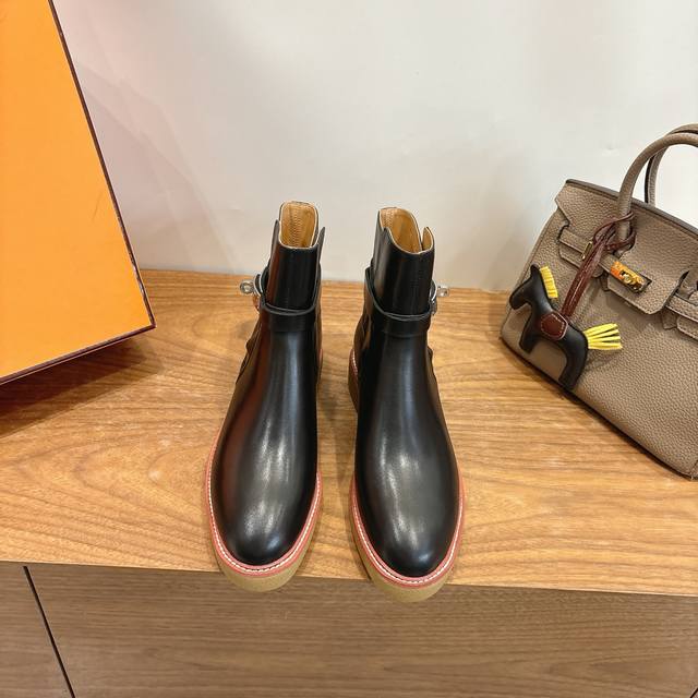 Herme S Classic Kelly Ankle Boots SS25 New Color Classic Kelly half boots, origi