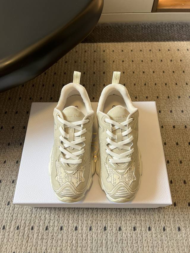 Dio* 26Ss Classic Casual Chunky Shoes, New Colorway . Featuring the brand's cla