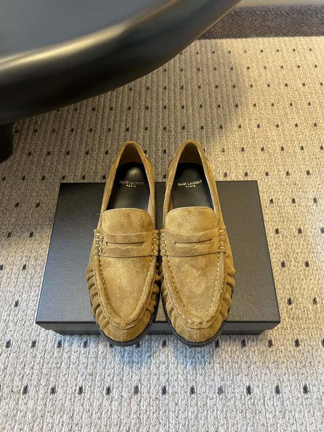Saintlauren*25Ss Autumn/Winter Retro Textured Eel Pattern Pleated Loafers Single