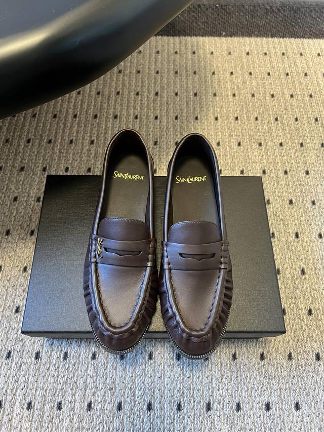 Saintlauren*25Ss Autumn/Winter Retro Textured Loafers Casual Shoes These low-top