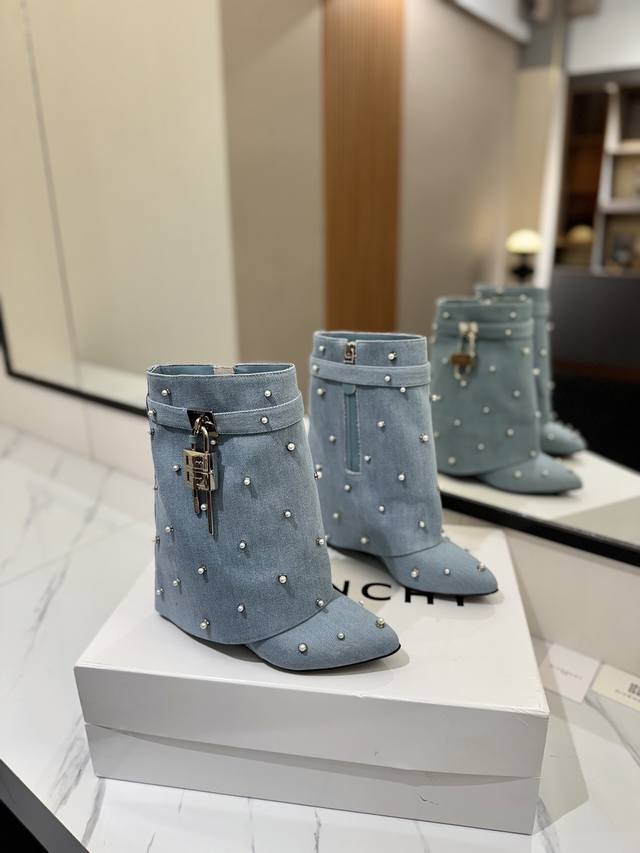 Authentic, Custom-Made Givenchy 2025 New Washed Denim Patchwork Boots, Highest Q