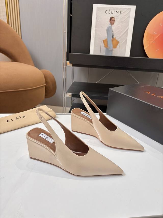 price: Brand: Alaia 26'Ss Wedge Series Alaia Pointed-Toe High-Heeled Mules! Coun