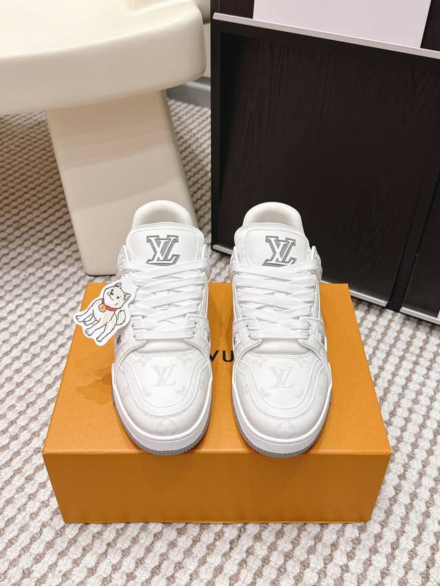 A must-have for couples! New colors of LV (Louis Vuitton) shoes available now!