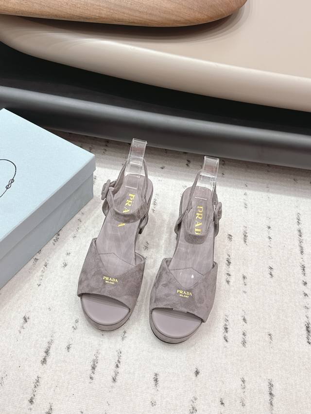 Factory Direct: Exclusive Top-Tier Version Prada 2026 VS Early Spring Runway Ho