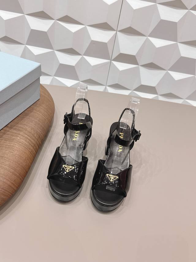 Factory Direct: Exclusive Top-Tier Version Prada 2026 VS Early Spring Runway Ho