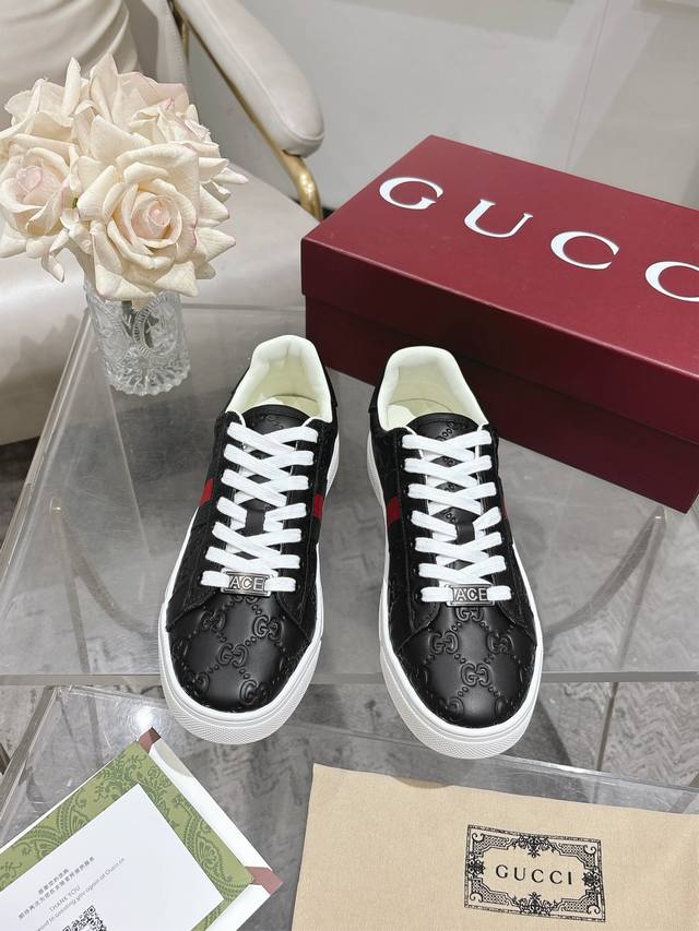 Gu**I Gucci's latest Ace series pro version white sneakers. Original purchase an