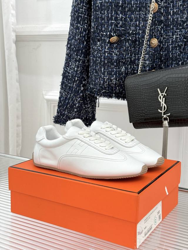 New Hermes Lace-up Running Casual German Training Shoes Classic sporty style +