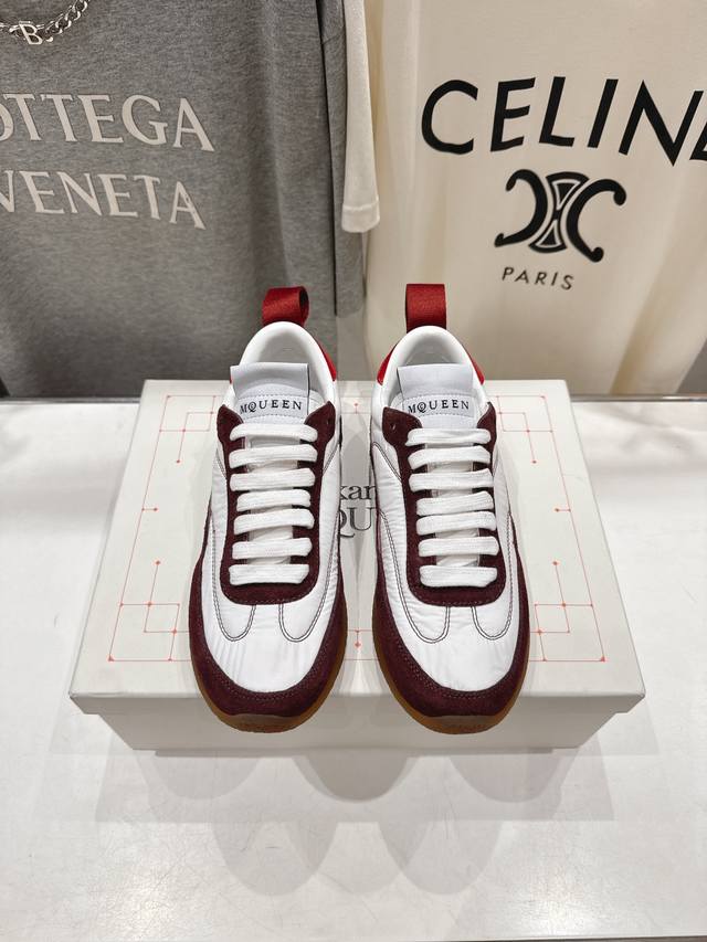 Latest Flexion series retro casual sneakers, lightweight running shoes, white s