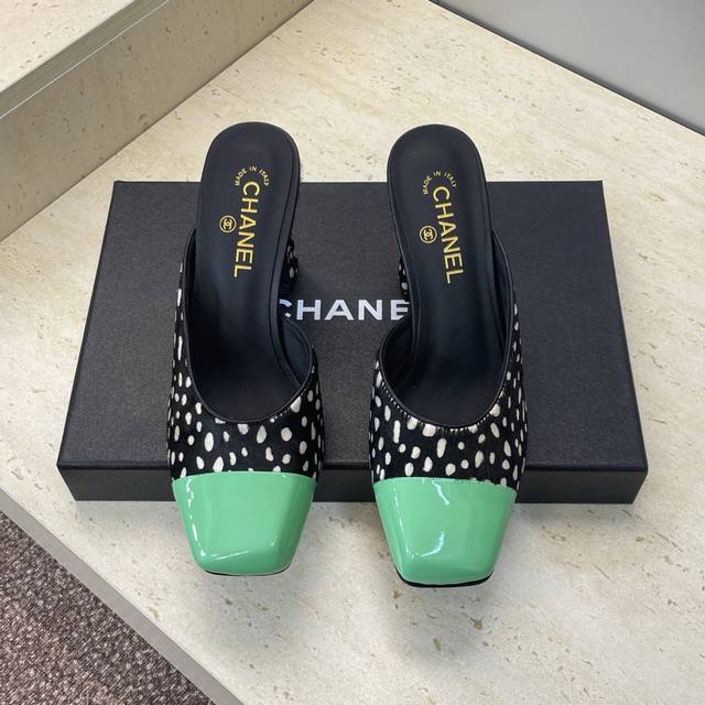 Factory price p Leather p Horse hair p Chanel 2026 Early Spring Runway New Spott