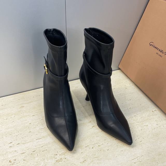 Factory price p Gianvito Rossi 2025 Autumn/Winter New Arrival & Nude Martin Elas