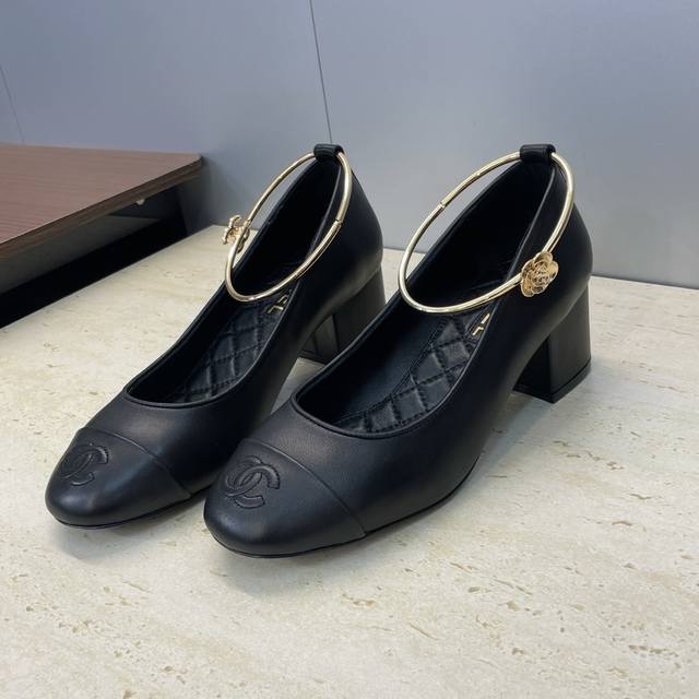 Factory price Chanel 2026 Early Spring Runway New Chunky Heel Mary Jane Women's