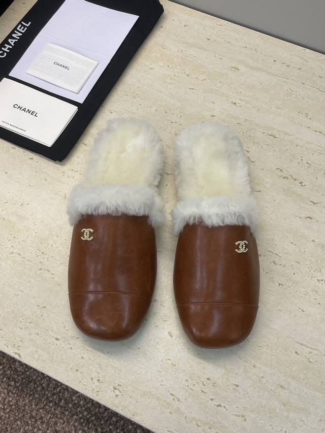 Factory price Chanel 2025 Autumn/Winter New Fashionable Lambswool Mule Women's S