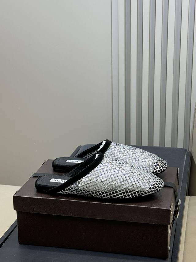 Single with 400 Alaia 26C New Arrival ~ Fishnet Series A hot item, currently tr